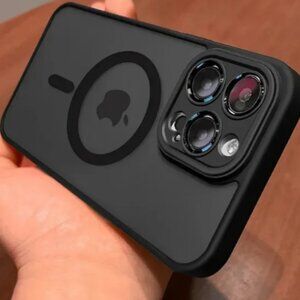 Black iPhone 15 Pro Max Case with MagSafe Compatibility